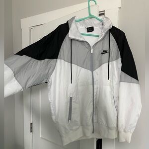 Nike mens sportswear Windrunner, hooded, size L, perfect condition